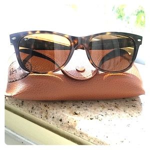 Ray-Ban Wayfarer; Polarized